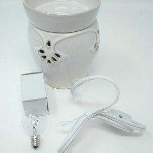 White Barn Wax Melt Warmer + 1 free Wax Melt